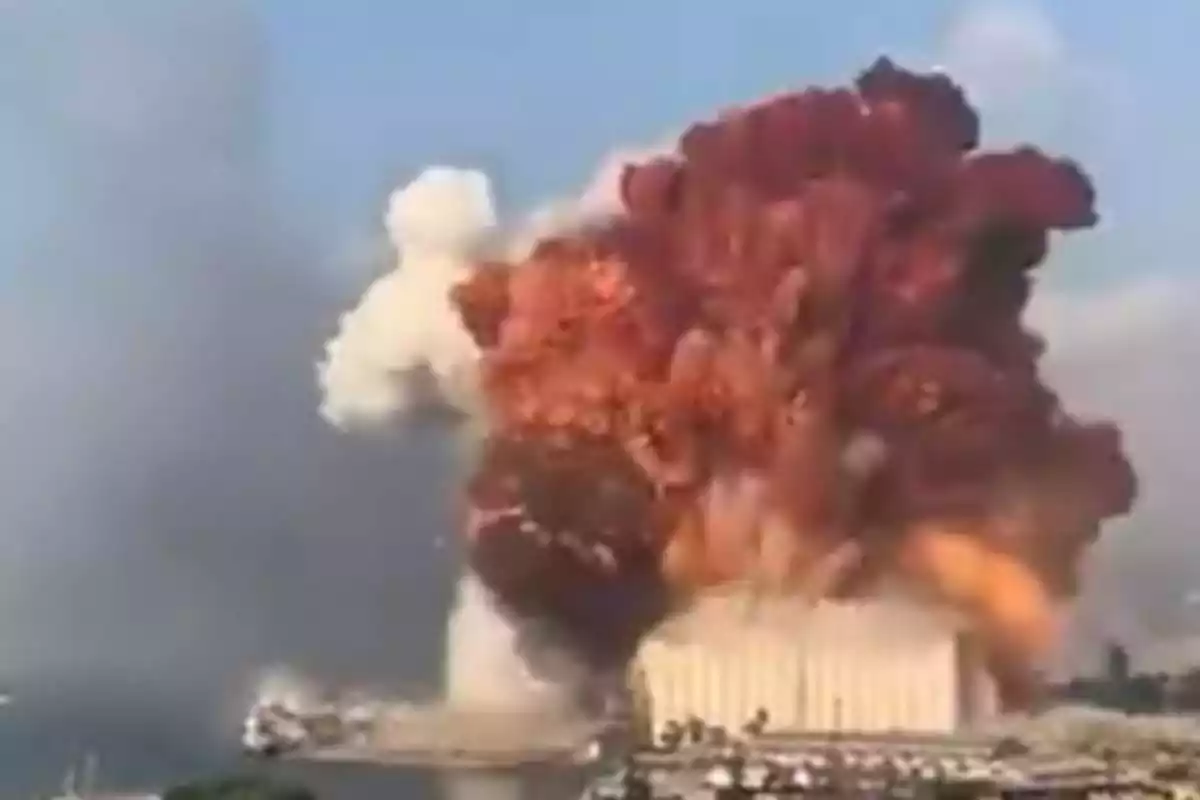 Imagen de la explosión en Beirut el 4 de agosto de 2020