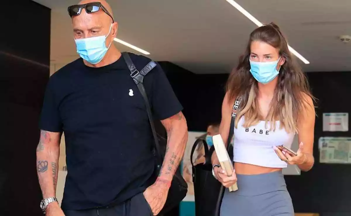 Kiko Matamoros y su novia Marta López a la salida del hospital