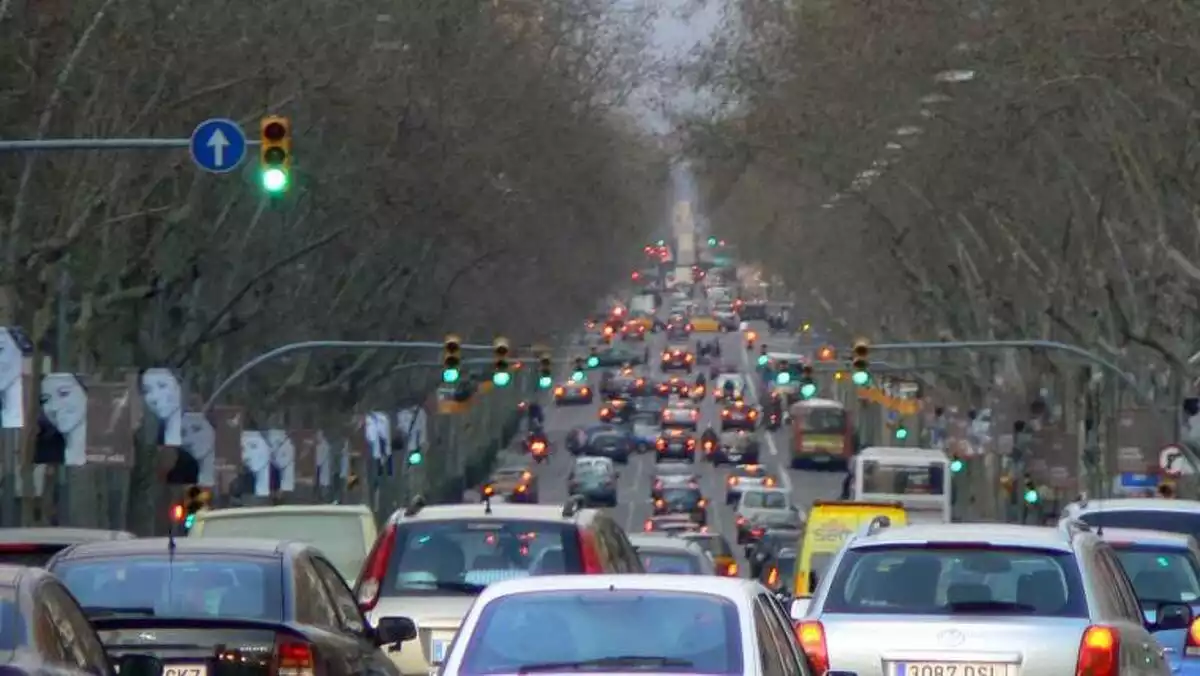 Imagen de un día de mucho tráfico en Barcelona