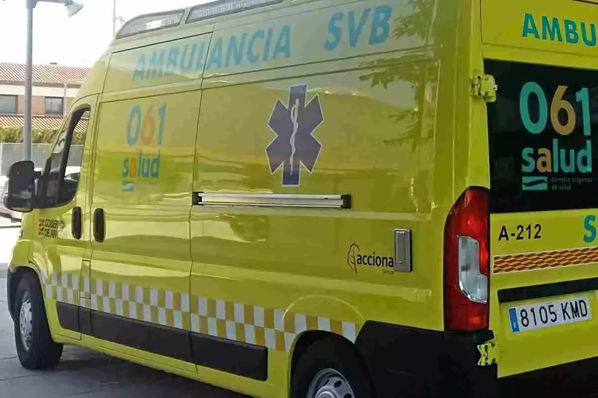 Imagen de archivo de una ambulancia del servicio sanitario de Aragón
