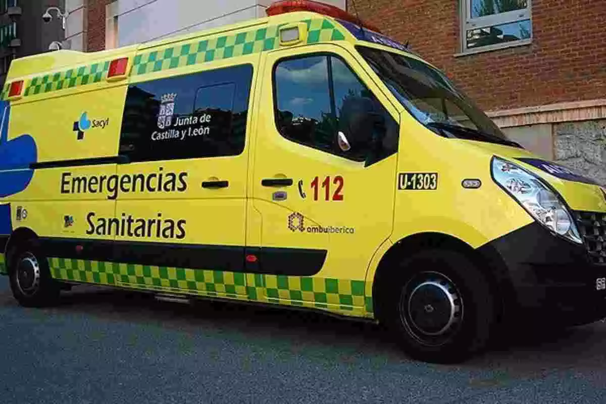 Una ambulancia del Sacyl de Castilla y León