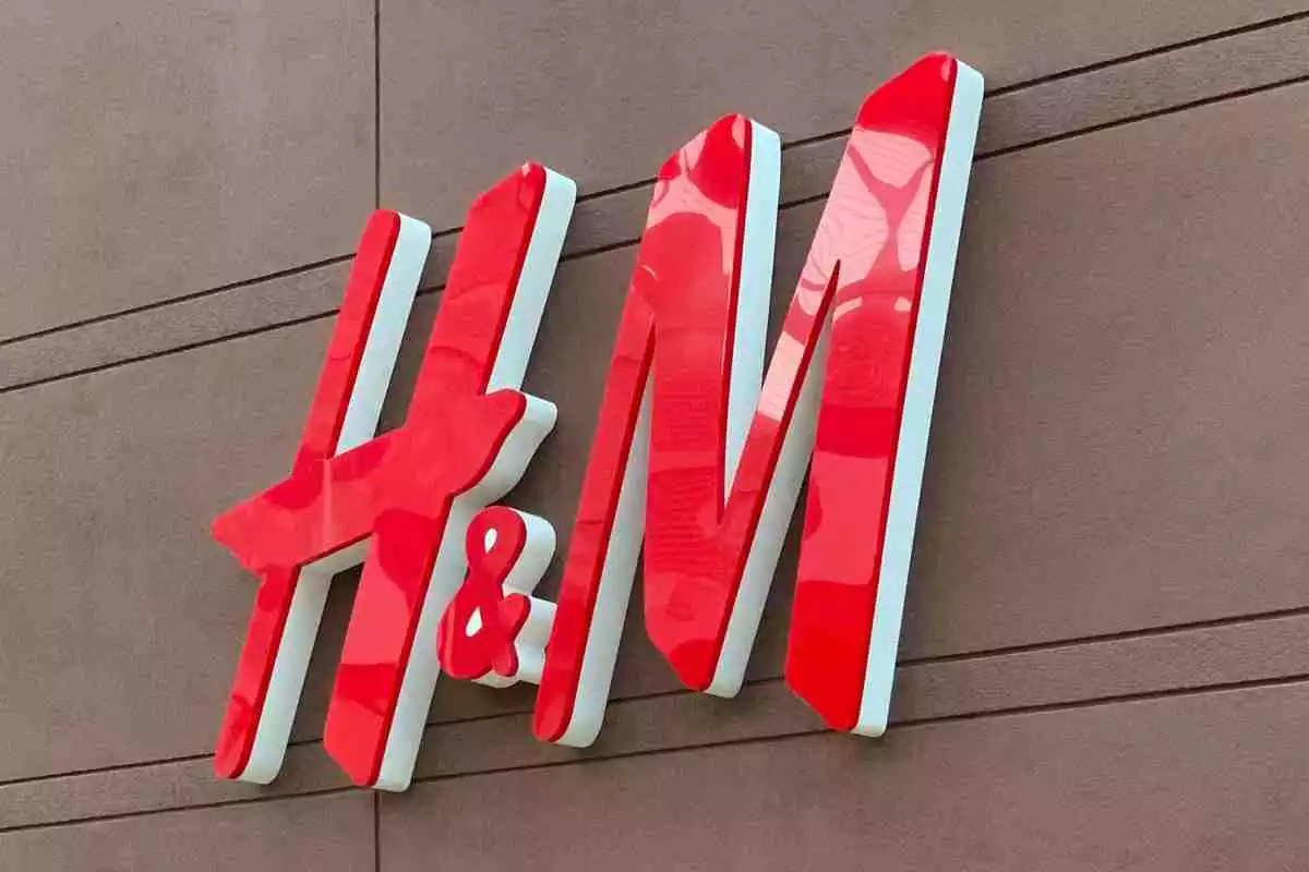 Imagen de archivo del logo de H&M