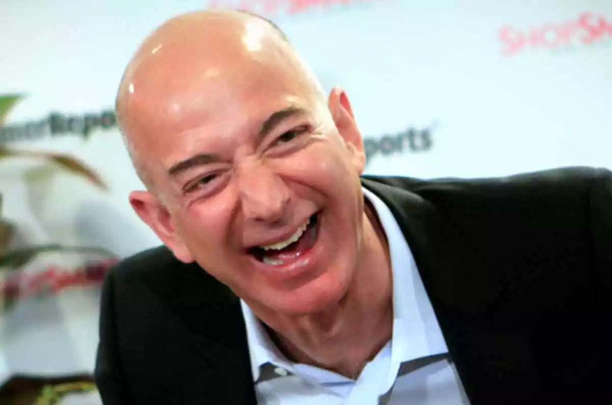 Primer plano del CEO de Amazon, Jeff Bezos, en una foto de archivo