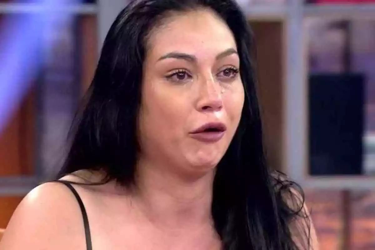 Dakota Tárraga llorando y hablando de su detención en 'Viva la vida'