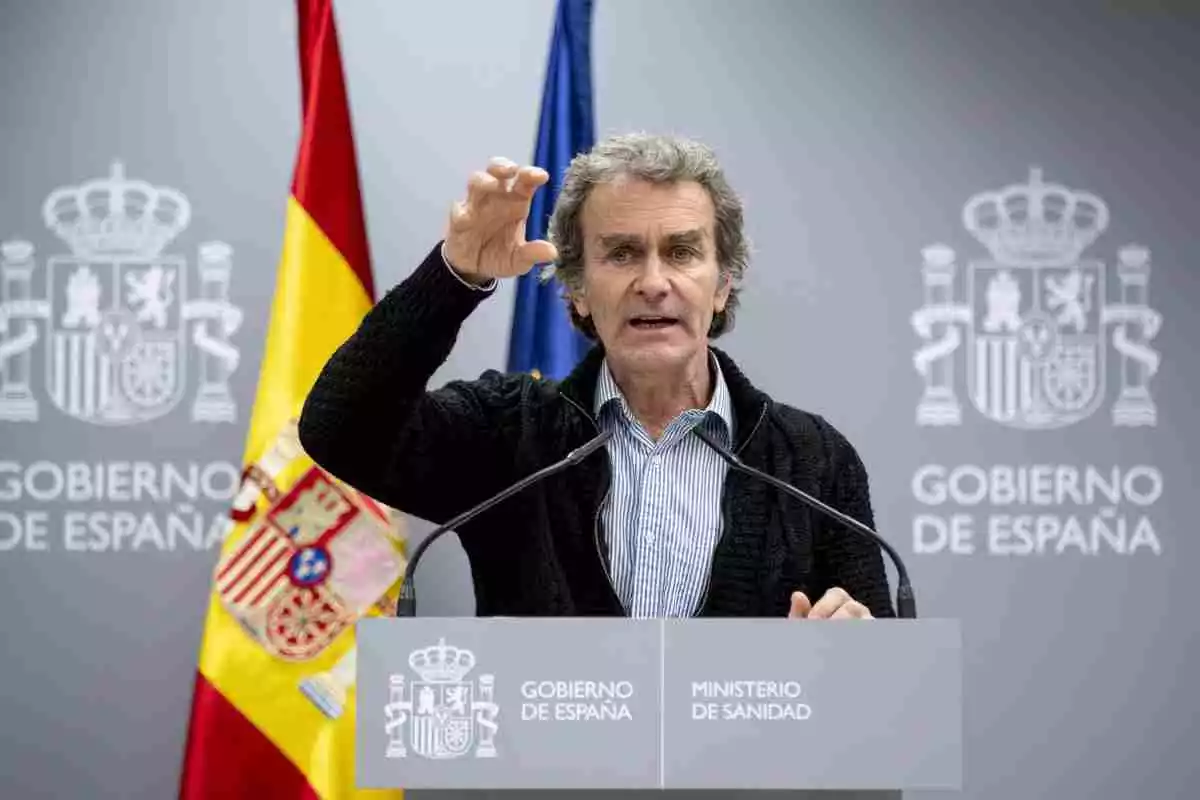 Fernando Simón dando explicaciones sobre el desarrollo de la pandemia en España