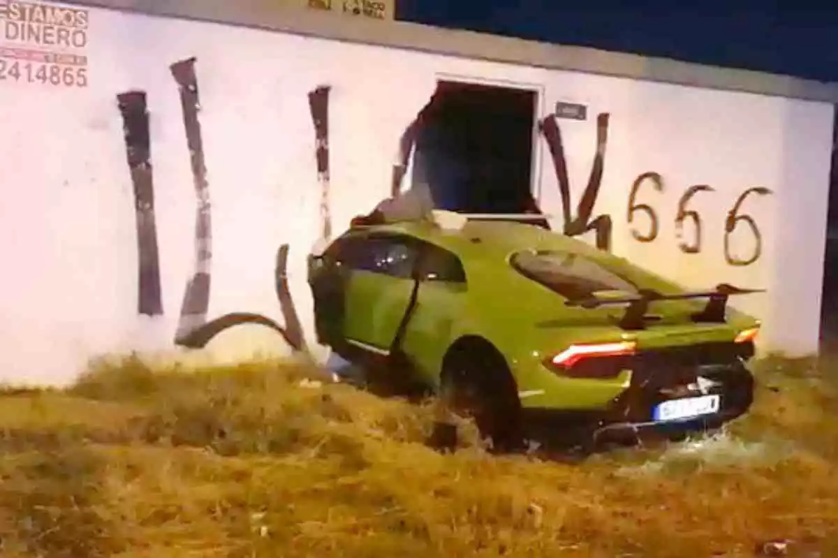 El vehículo accidentado, un Lamborghini Huracan