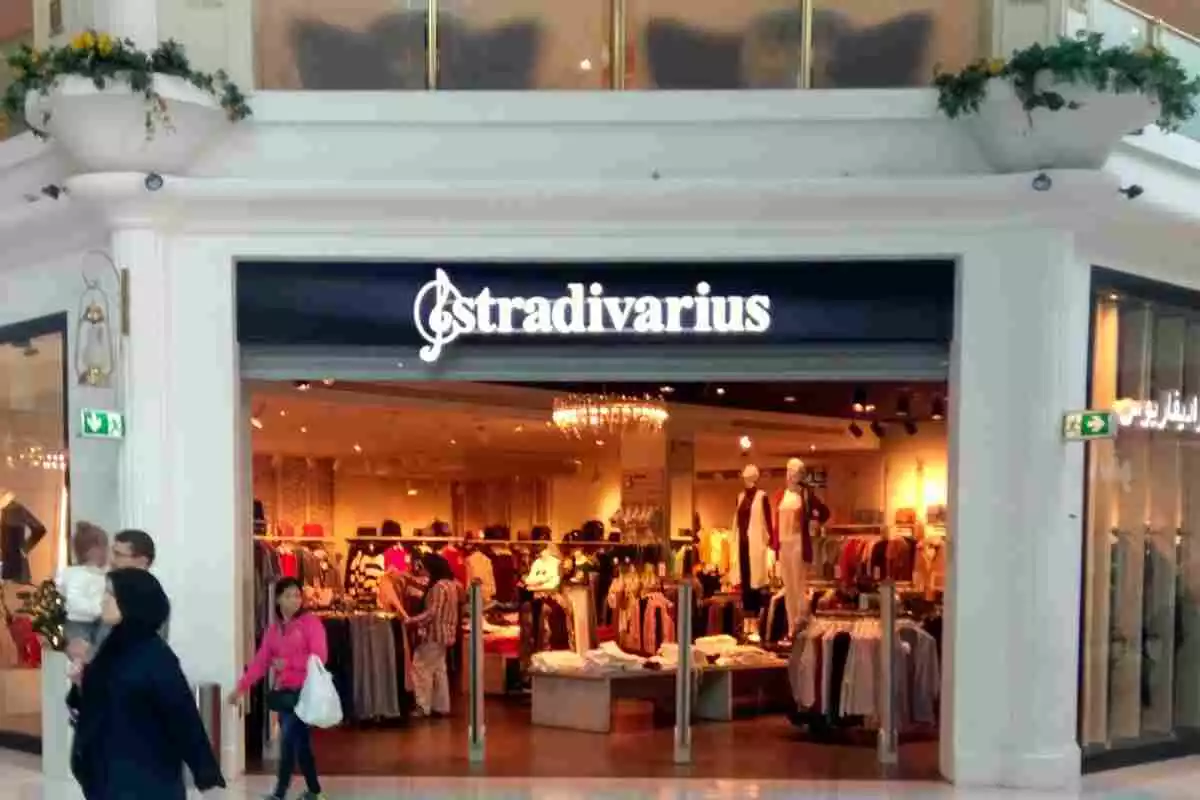 Tienda Stradivarius