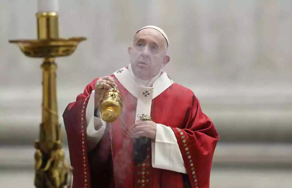 El Papa Francisco oficiando una misa