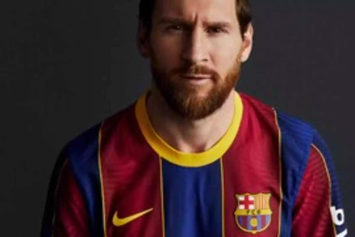 Primer plano de Leo Messi con la nueva camiseta del Barcelona