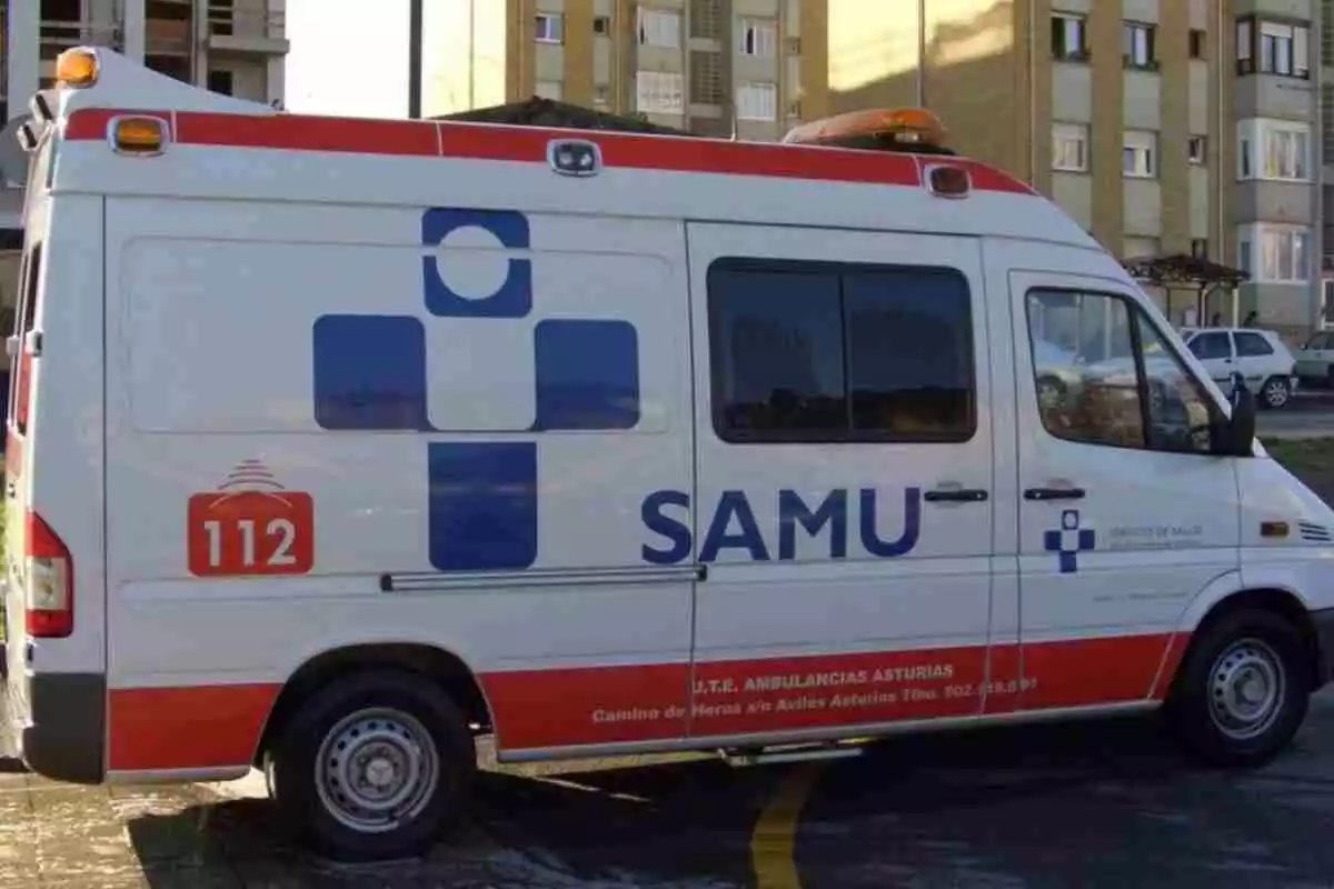 Una ambulancia del SAMU de Asturias