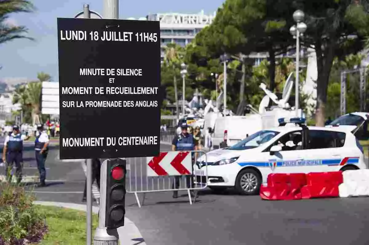 Cordón de seguridad en el paseo de los Ingleses de Niza (Francia),tras el atentado perpetrado en 2016