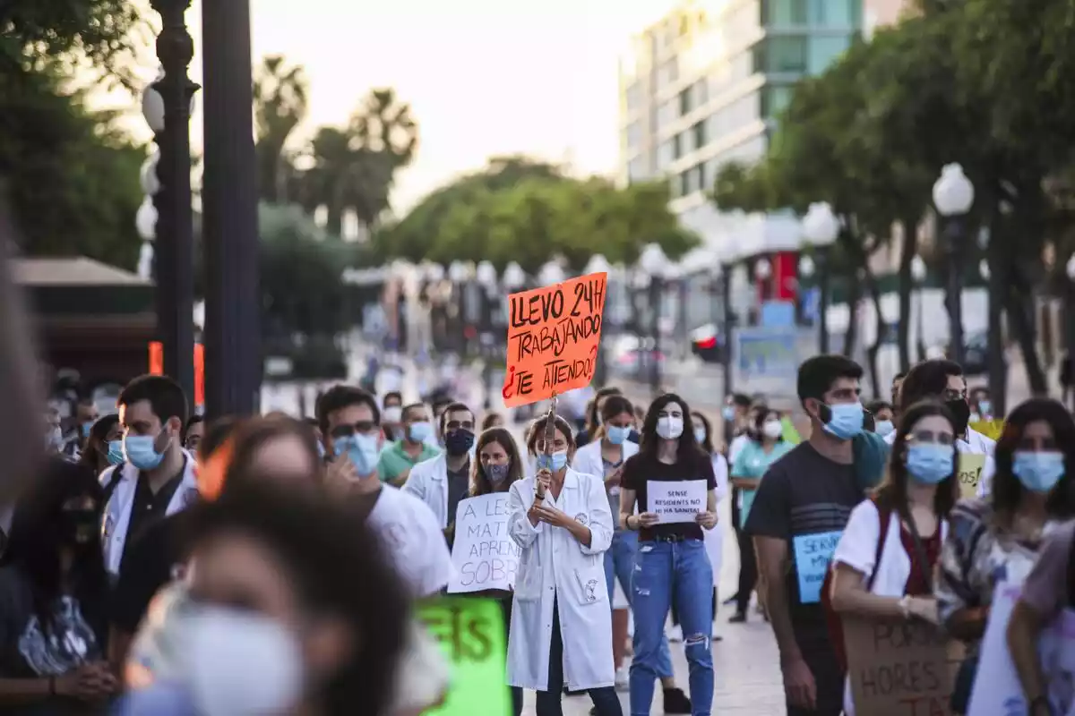 Manifestación de un grupo de sanitarios durante la pandemia del coronavirus