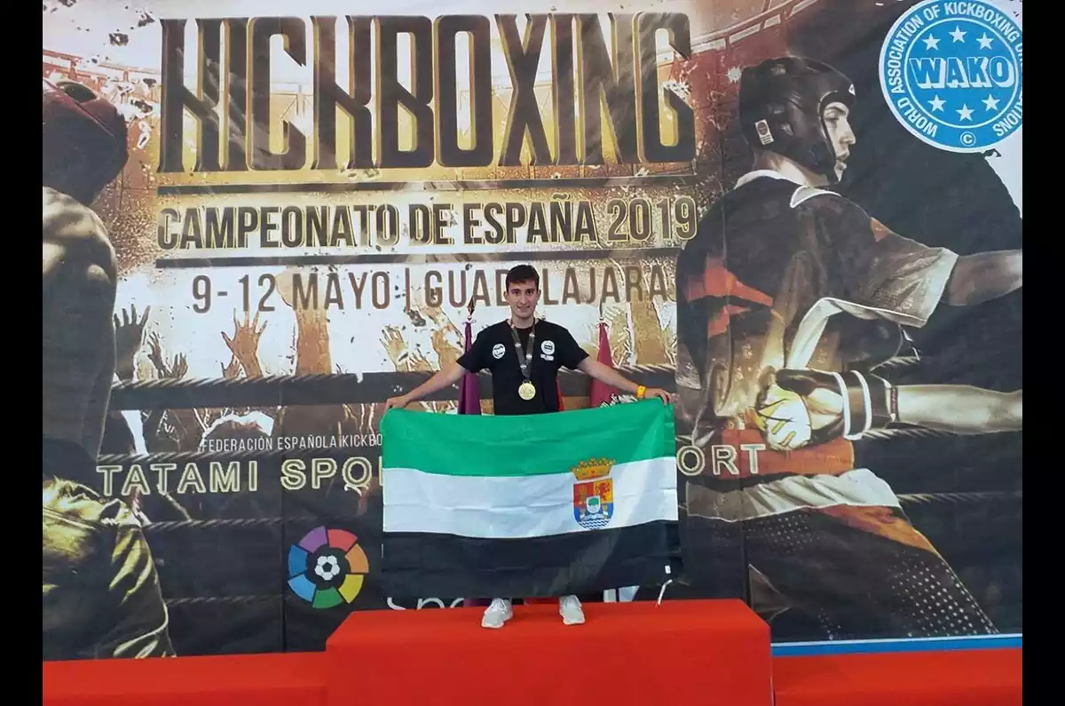 Imagen de Julián Lozano en el campeonato de España de kickboxing en 2019