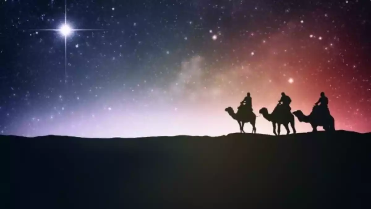 Imagen de los tres Reyes Magos guiados por la estrella