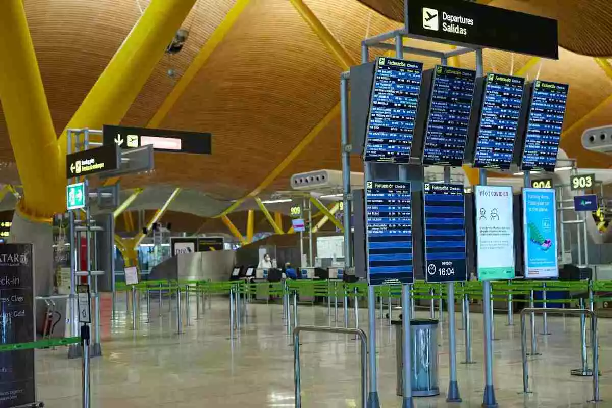 Terminal 4 del Aeropuerto de Barajas vacía