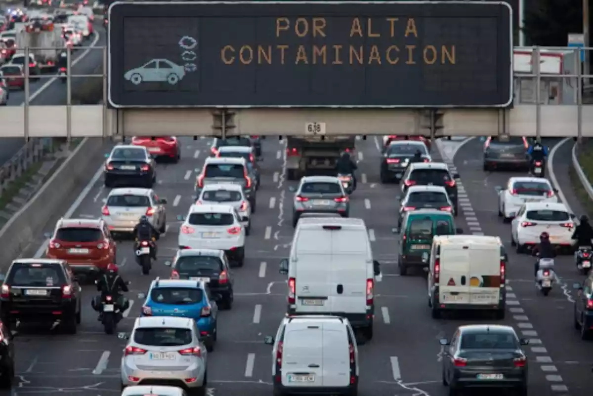 Imagen de un día d emucha contaminació en Madrid