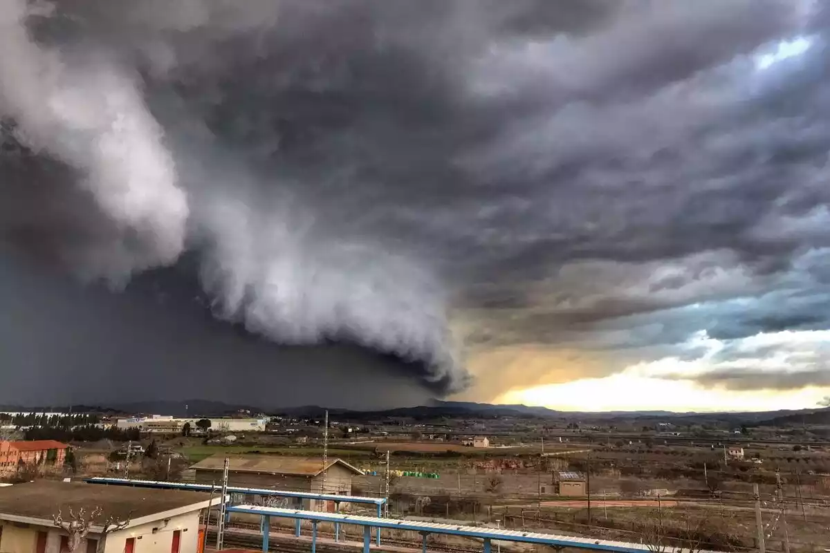 Imagen de una tormenta fuerte en Cataluña