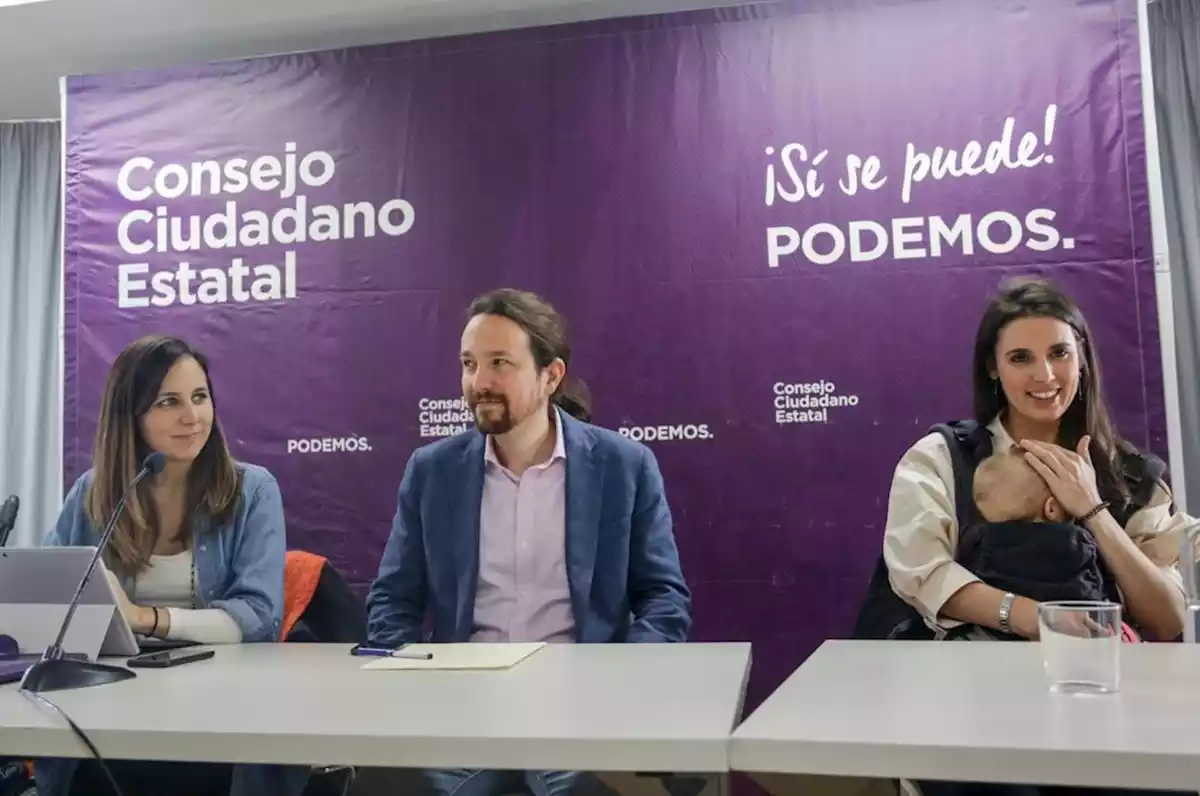 Ione Belarra, Pablo Iglesias e Irene Montero.