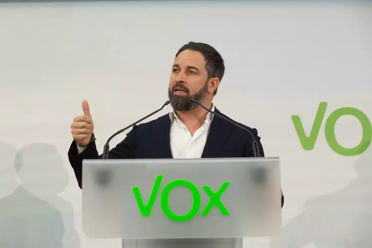 Santiago Abascal, durante una rueda de prensa en la sede de Vox.