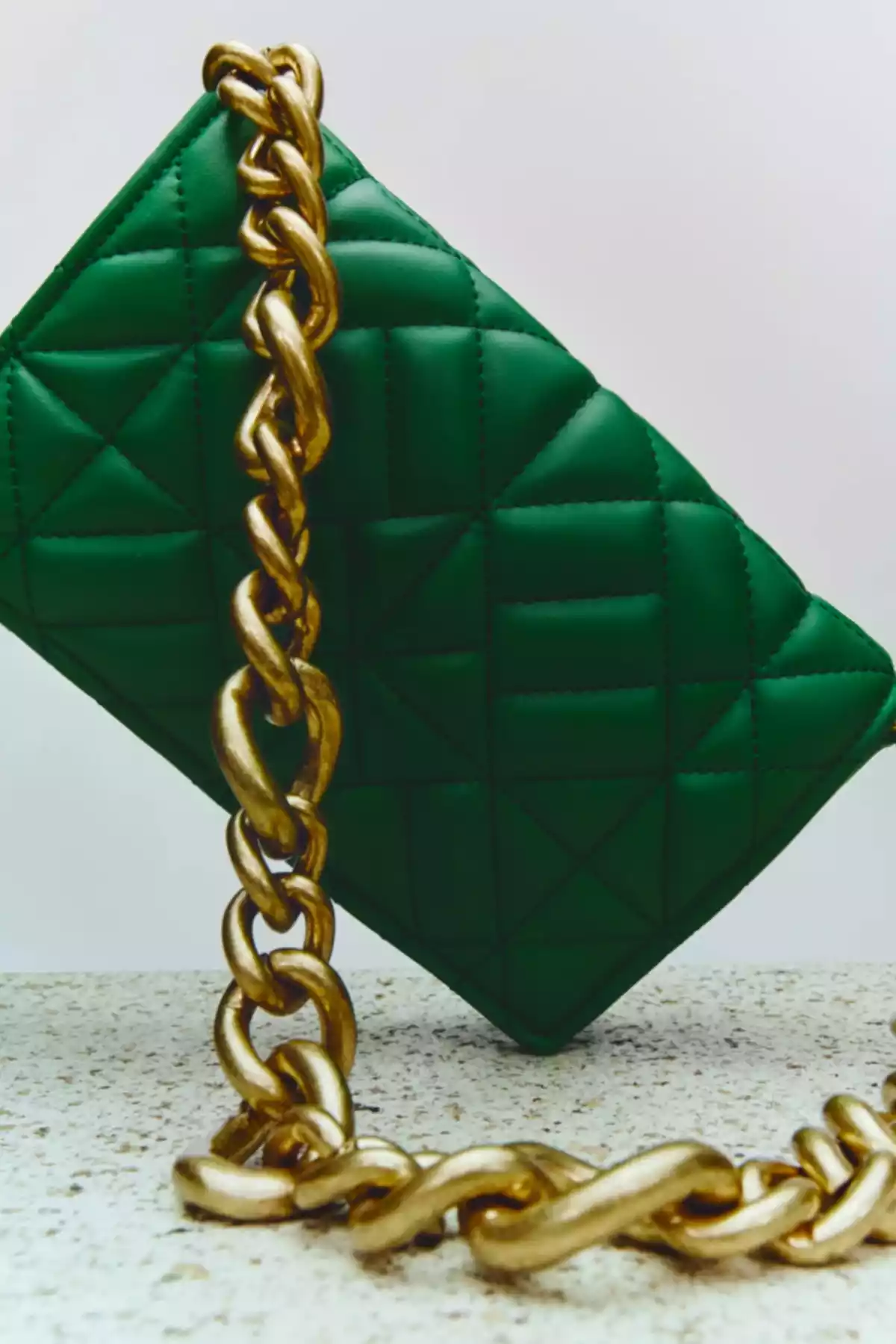 El nuevo fenómeno viral de Zara: el bolso que arrasa en redes y no para de agotarse