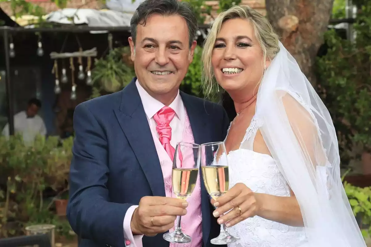 El periodista José Ribagorda y Loles Silva durante su boda en Madrid el sábado 14 de septiembre de 2019