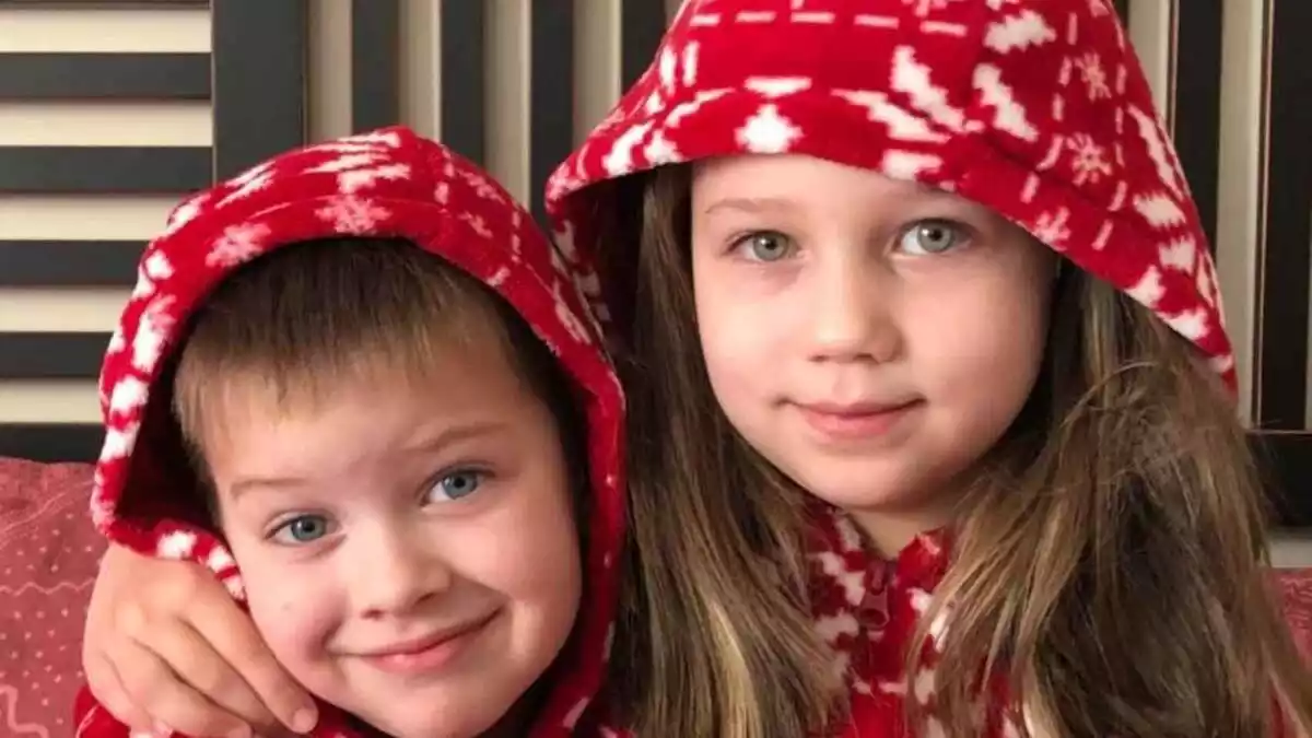 Leonardo y Stephanie, hermanos de 5 y 7 años secuestrados por su madre en España