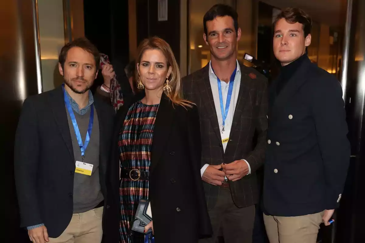 Manuel Martos y Amelia Bono con Jose Bono jr ​​y Aitor Gomez durante la presentación del libro "Se levanta la sesion" en Madrid el lunes 25 de noviembre de 2019