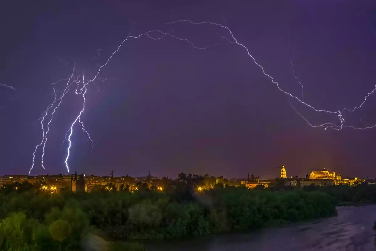 Imagen de una noche de tormentas en Córdoba
