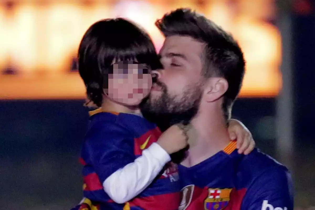 Foto de Gerard Piqué besando a su hijo mayor, Milán Piqué