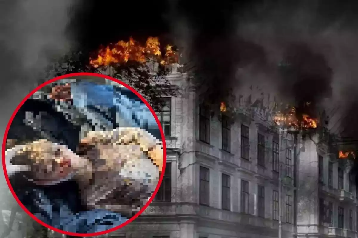 Montaje de Tanya pixelada con un edificio en llamas