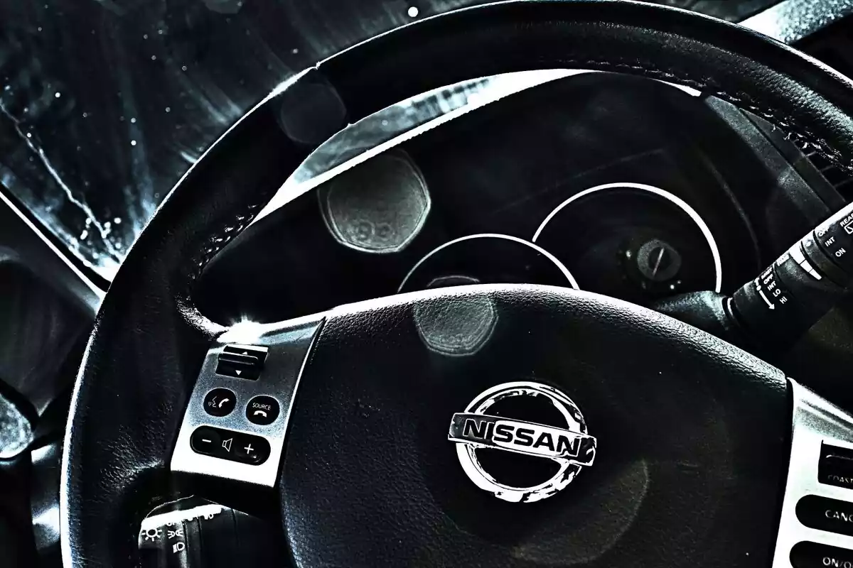 Un volante de Nissan